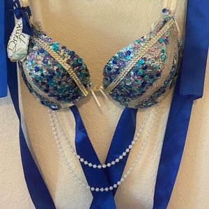 Meet your Posher, Catherine